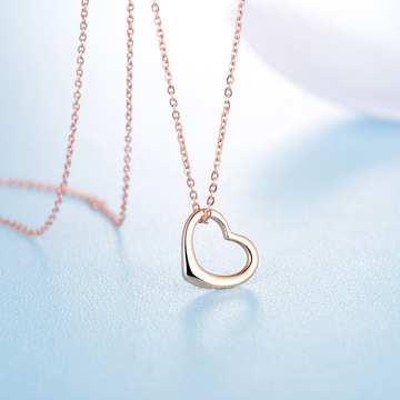 Heart Pendant & Necklace