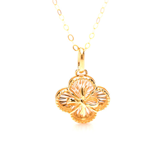 Four-Leaf Clover Pendant & Necklace