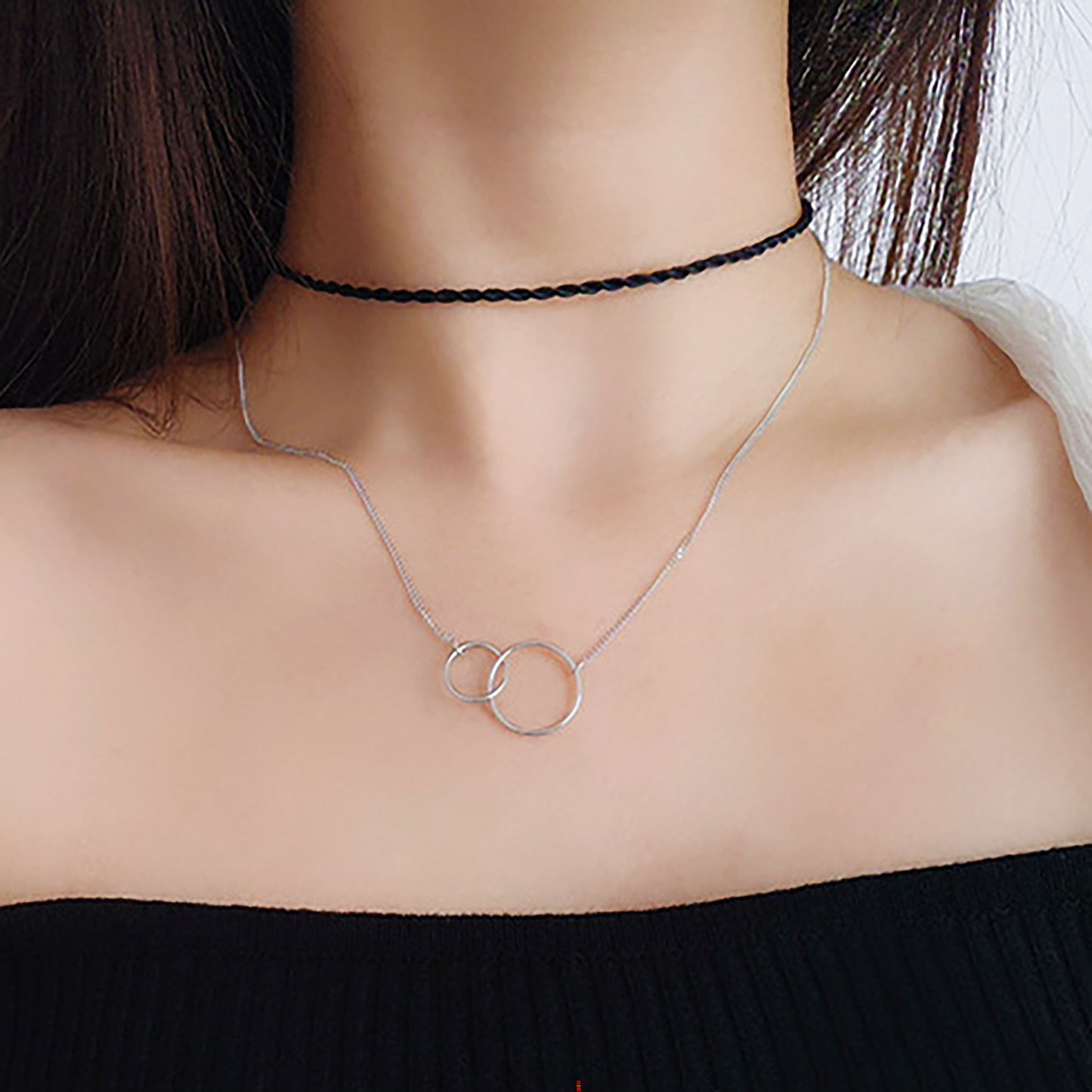 Two Interlocking Double Circle Pendant Minimalist